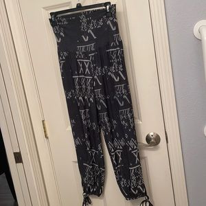 Onzie flow pant